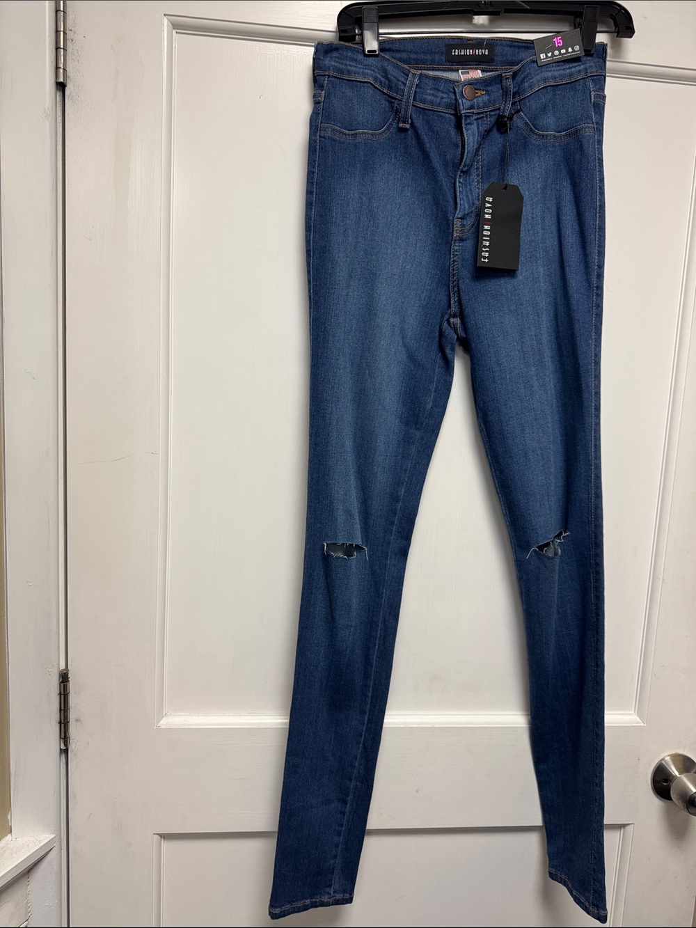 Fashion Nova Dark Blue Skinny Jeans with Knee Rips